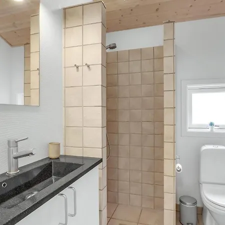Amazing In Aakirkeby With Wifi Casa vacanze *