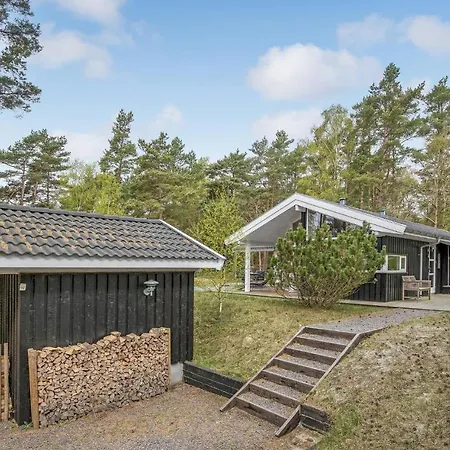 Amazing In Aakirkeby With Wifi Dom wakacyjny Vester Somarken
